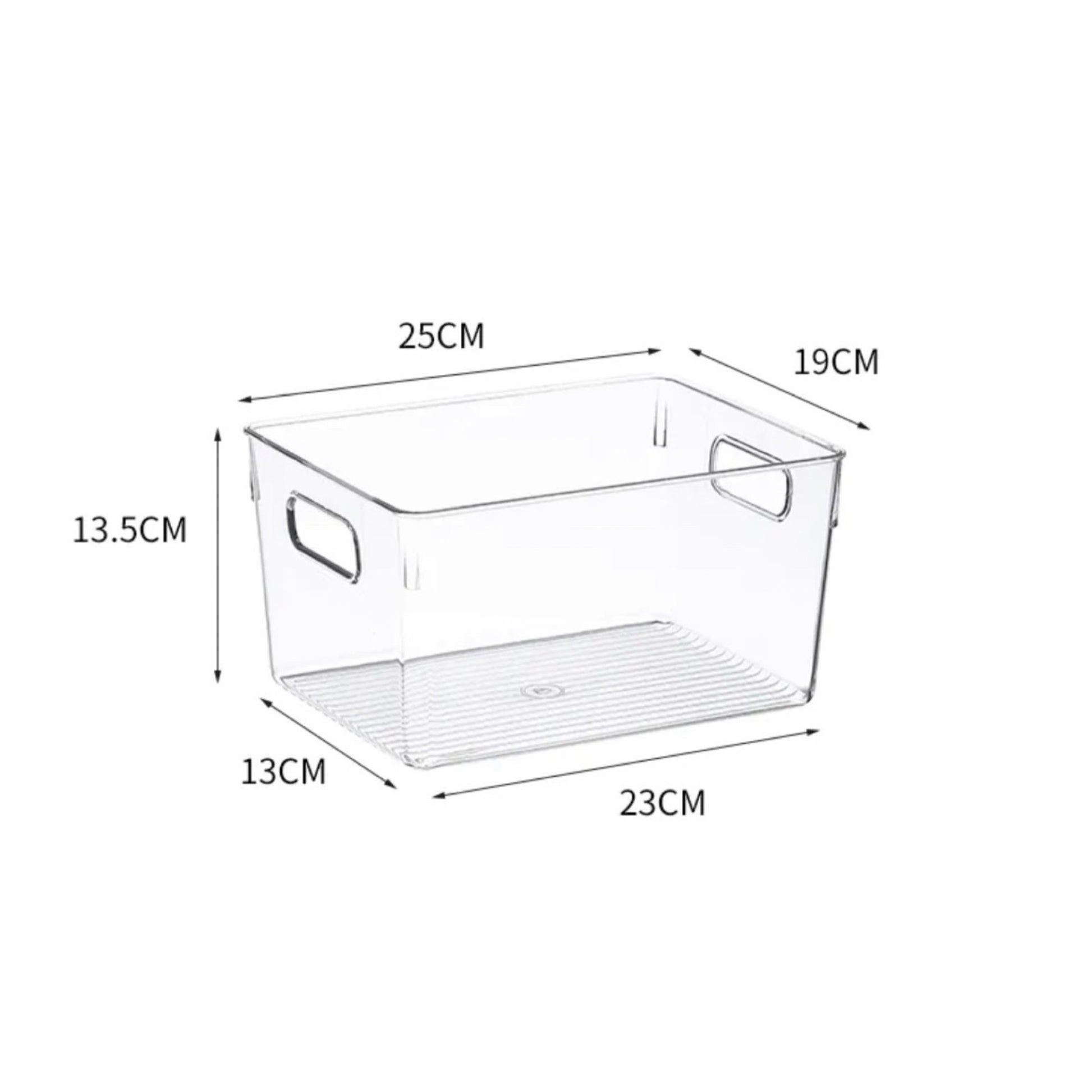 Eine transparente Aufbewahrungsbox mit technischen Abmessungen: 25 cm in der Länge, 19 cm in der Breite und 13,5 cm in der Höhe. Der Boden misst 13 cm x 23 cm. Die Box verfügt über zwei praktische Griffaussparungen, was die Handhabung erleichtert. Ideal für die übersichtliche Lagerung kleinerer Haushaltsgegenstände.