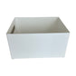 Minimalistische weiße Aufbewahrungsbox mit seitlichem Griff – rechteckige Form mit klaren Linien für stilvolle Küchenorganisation.